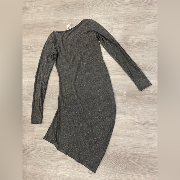 Unique FREE PEOPLE Grey Heathered Dress with Crochet Neckline & asymmetrical hem - Picture 8 of 14